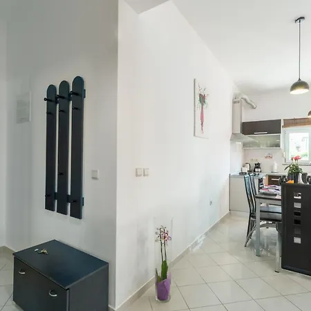 Cosy 2-bedroom Apt 